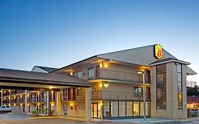 Super 8 By Wyndham Fredericksburg